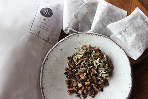 五行の薬膳茶「水」ー温ー(10袋入) 五行の薬膳茶「水」ー温ー(10袋入)
