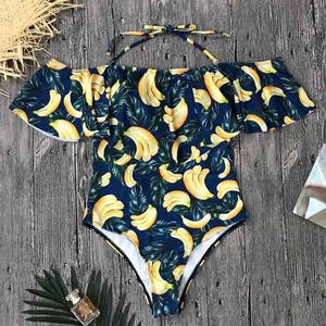 オフショルダー フリル ワンピース水着 レディース 体型カバー バナナ柄 大人可愛い トロピカル Marina Front