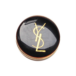 フランスのファッションブランドといえば イヴ サンローランの魅力 アンティークボタンが入荷しました Annvintage
