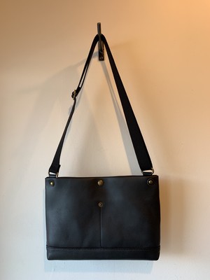 suolo(スオーロ) BELL leather suolo(スオーロ) BELL leather