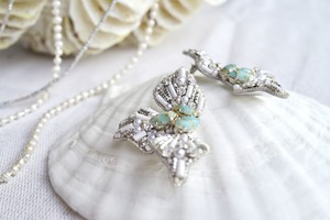 【刺繍ピアス】3petals flowers ✴︎ silver