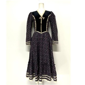 70年代 ガンネサックス ガニ サックス Gunne Sax Jessica レース付き 小花柄 長袖 ワンピース レディース7 S相当 古着 ヴィンテージ レトロ ワンピース Cave 古着屋 公式 古着通販サイト 10 27 12 00まで期間限定セール開催中