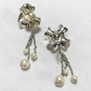Mimi 大ぶり華やかなお花のイヤリング Dua アクセサリーパーツショップ