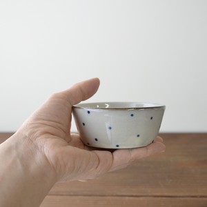 青い水玉の小鉢 小