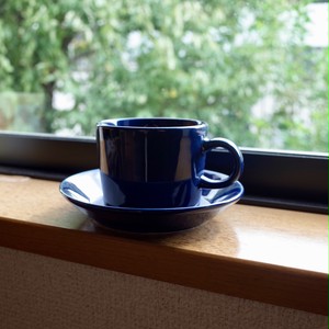 Arabia アラビア Teema ティーマ コーヒーカップ ソーサー ブルー 003 Hyvaa Matkaa ヒュバーマトカ 北欧ヴィンテージ 北欧雑貨 Arabia アラビア Teema ティーマ コーヒーカップ ソーサー ブルー 003 Hyvaa Matkaa ヒュバーマトカ 北欧ヴィンテージ 北欧雑貨