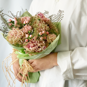 カーネーションブーケ アンティーク よいはな Yoihana 最高品質のお花をお届けするネット通販