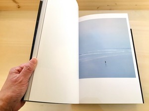 藤田はるか写真集 いくつもの音のない川 Fujita Haruka Soundless River Watermark Arts Crafts