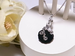 スワロフスキー Sea Shell ワイヤーラッピング ネックレス（160217Jet）