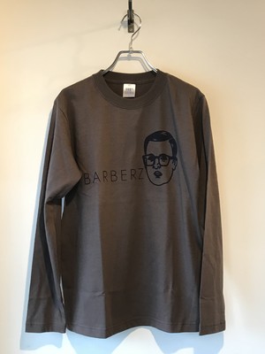 BARBERZ 刈り上げおじさん長袖テイシャツ チャコール BARBERZ 刈り上げおじさん長袖テイシャツ チャコール