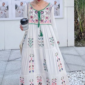 ボヘミアン刺繍マキシ丈ワンピース ホワイト Alegre