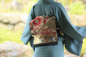 黒地に赤い花模様 袋名古屋帯 黒地に赤い花模様 袋名古屋帯