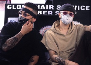 涼感素材 耳にやさしい黒ゴムメンズマスク ブルーバンダナ 理容美容バーバー用品の通販ヴィンテージバーバーサプライ