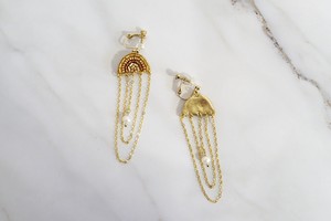 【刺繍ジュエリー】Half moon chain/gold *注文時にピアスorイヤリングお選びいただけます