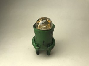 蛙軍学徒兵用汎用人型兵器バケツロボBABY