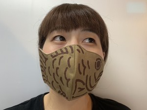 たいやきマスク(茶色柄) たいやきマスク(茶色柄)