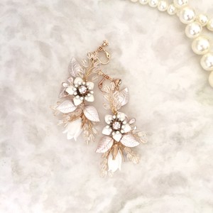 Cherie フラワーブライダルイヤリング Muguet Jewel オシャレな大人花嫁のウェディングアクセサリー 大ぶりピアス イヤリング