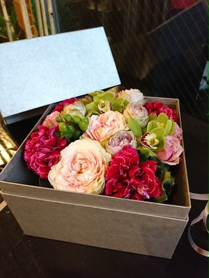 Special Boxフラワーケーキ