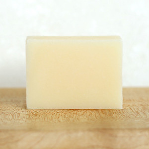 ココアバター石鹸　ラベンダーとオレンジ