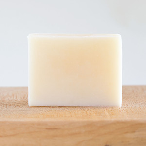 【60g】アーモンド石鹸 ゼラニウムとラベンダー