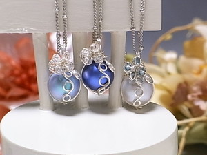 スワロフスキー パール ワイヤー ネックレスwith flower（160186　ダヴグレー＆ライトブルー＆ダークブルー）～大人可愛い スワロ～