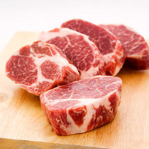 スペイン産イベリコ豚ベジョータ・肩ロース(ステーキ用)（100g×2枚）