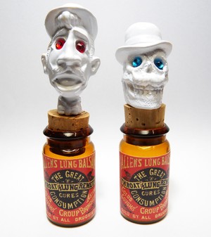 white head bottle white head bottle