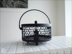 蚊取り線香入れ お香立て蚊取り線香ホルダー アイアン 鉄 香台 インドネシア製 エスニック アジアン 虫よけホルダー 和風 手作り Valuestore