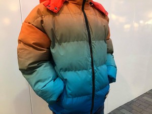 ダウンジャケット グラデーション青 Creed