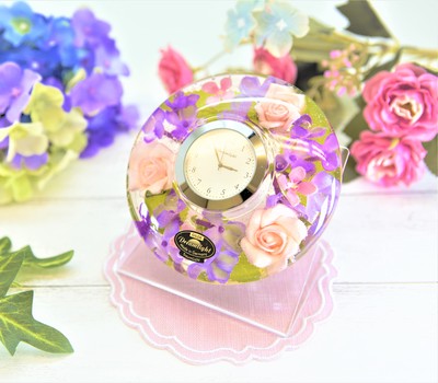 大人気 ピンクとパープルがキュート ドイツ製の花時計がプレゼントにぴったり Base Mag