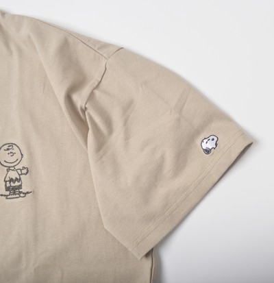 Snoopy チャーリーブラウン Peanuts公式コラボtシャツ新作登場 Base Mag