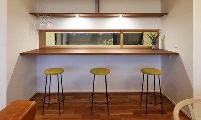 お家でカフェ時間 あなたのカウンターにぴったりの高さの カウンタースツールあります Base Mag