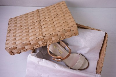 6月1日は暦の上で衣替え 靴の衣替えにぴったりなシューズboxはいかがですか Base Mag