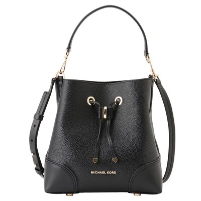 新作情報 人気ブランドの巾着バッグ Base Mag