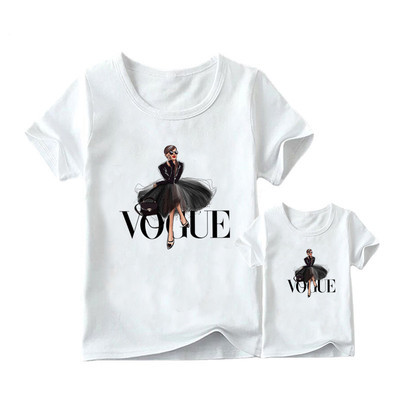 カジュアルスタイルに 親子コーデ イラストプリント Vogue Tシャツ Base Mag