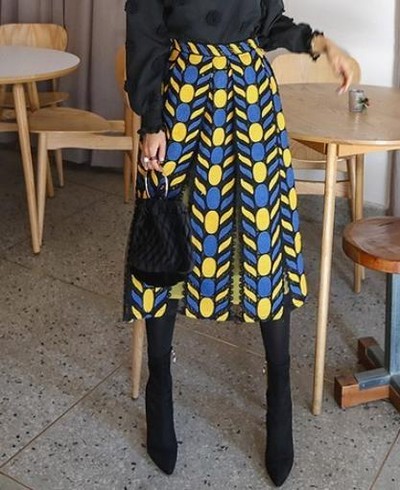 刺繍スカートでまんねりコーデ脱却 Base Mag