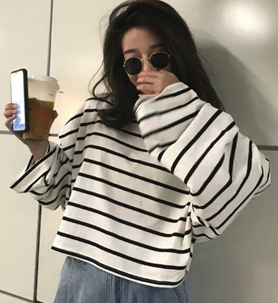 シルエットがかわいい 男ウケも狙える長袖tシャツを今getしちゃおう Base Mag