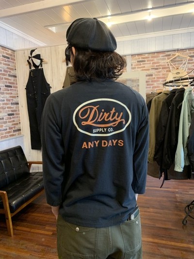 AT-DIRTY×UZ.UZ COMPANY/限定 ANY DAYS 3/4 SLEEVE TEE