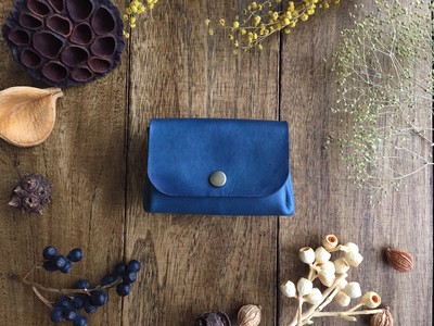 カード お札がたくさん入る 藍染の小さい財布 Base Mag