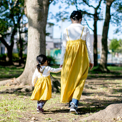 親子おそろいを楽しむ ハーフリネンの親子ワンピース Base Mag