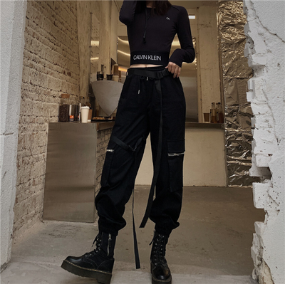 カーゴパンツ クールなストリートコーデにはコレ チャックポケット付きカーゴパンツ Base Mag