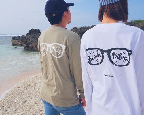 Beach Vibes Sunglasses Long T-shirt Beach Vibes Sunglasses Long T-shirt
