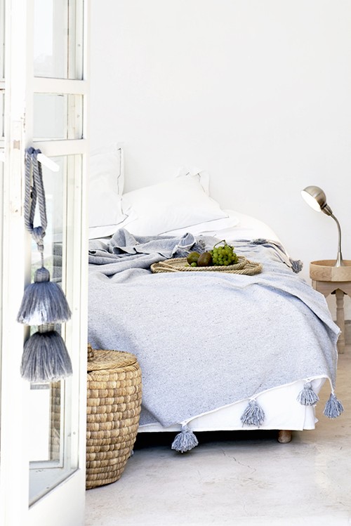 POMPOM BLANKET "PLANE" medium