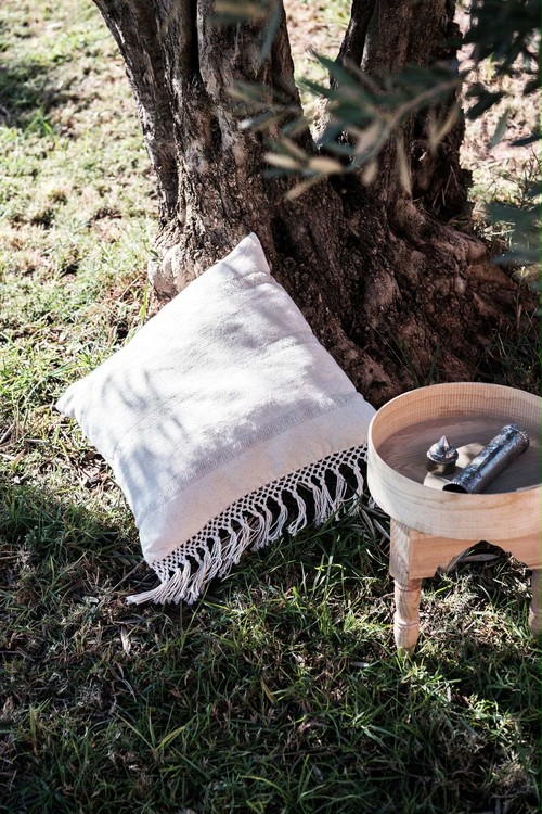 EGYPTIAN COTTON CUSHION medium