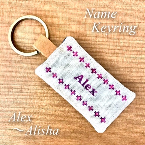 A B C D E Fから始まる外国人の名前 Maruhira 丸平おみやげ店 石垣島 ハンドメイドの名前キーホルダーやミンサーテープのお店