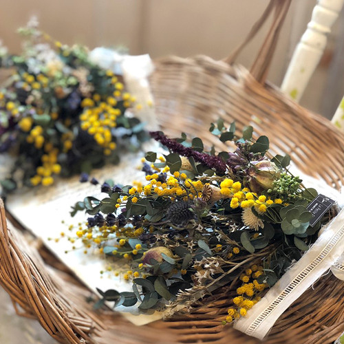 ミモザと小花のスワッグ ミモザと小花のスワッグ