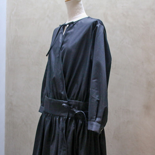 TENNE HANDCRAFTED MODERN ニットウールパンツの+