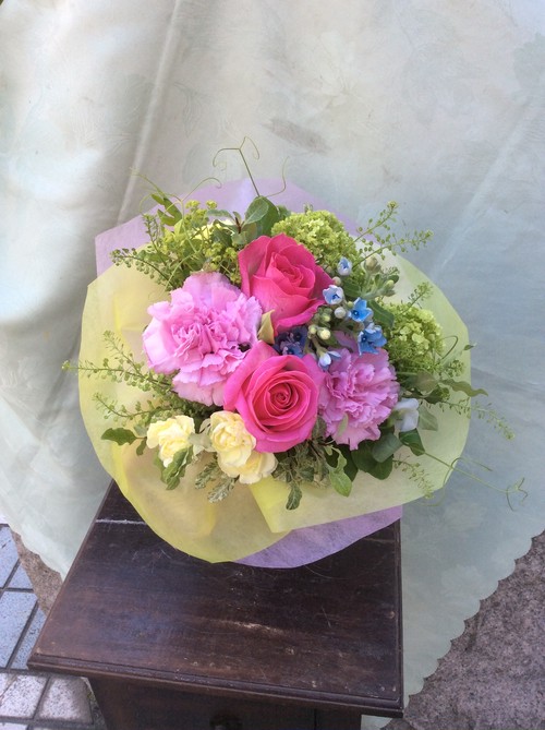 ピンクバラグリーンブーケ Flower Shop 花てまり