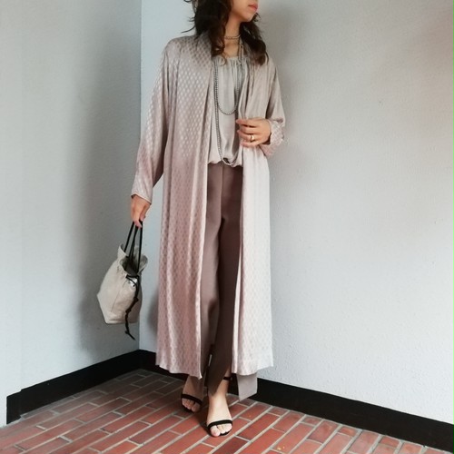 ne Quittez pas(PAISLEY JAQUARD GOWN) ne Quittez pas(PAISLEY JAQUARD GOWN)