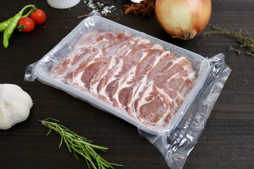 使いやすさ◎《肩ロースBBQカット》300g 使いやすさ◎《肩ロースBBQカット》300g