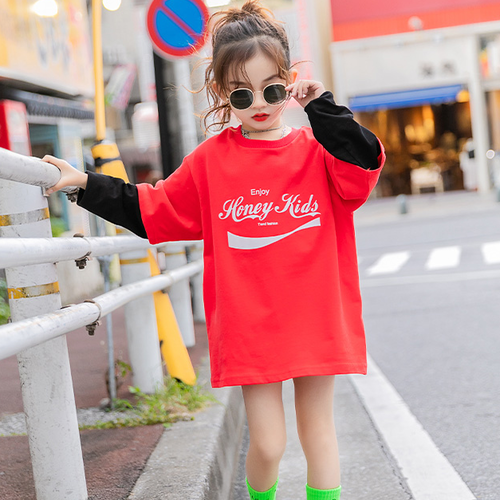 ロゴがかわいい 親子リンクコーデもできるtシャツワンピ Kidsshopnico